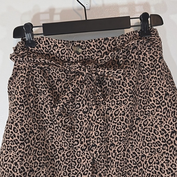 American Eagle Leopard Print Black & Brown Paper Bag Waist Mini Skirt Large - Picture 3 of 9